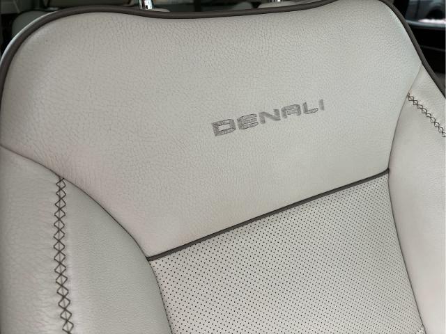 2022 GMC Yukon Vehicle Photo in Grapevine, TX 76051