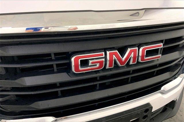 2024 GMC Terrain Vehicle Photo in KANSAS CITY, MO 64114-4502