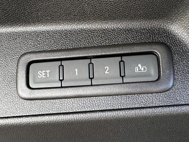 2022 Chevrolet Equinox Vehicle Photo in Roslyn, NY 11576