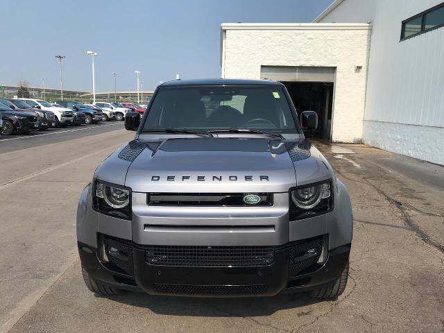 2024 Land Rover Defender Vehicle Photo in GREEN BAY, WI 54303-3330