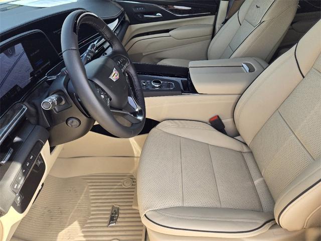 2024 Cadillac Escalade Vehicle Photo in Oklahoma City, OK 73114