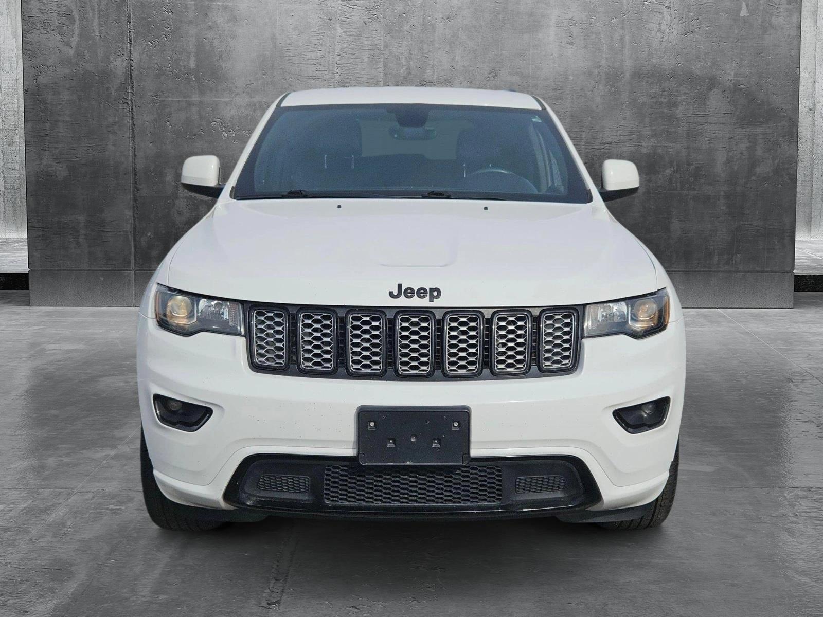 2017 Jeep Grand Cherokee Vehicle Photo in GILBERT, AZ 85297-0446