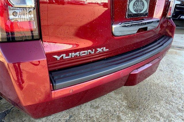 2020 GMC Yukon XL Vehicle Photo in TOPEKA, KS 66609-0000