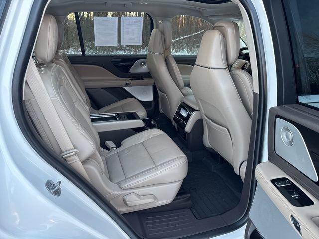 2022 Lincoln Aviator Vehicle Photo in MEDINA, OH 44256-9631