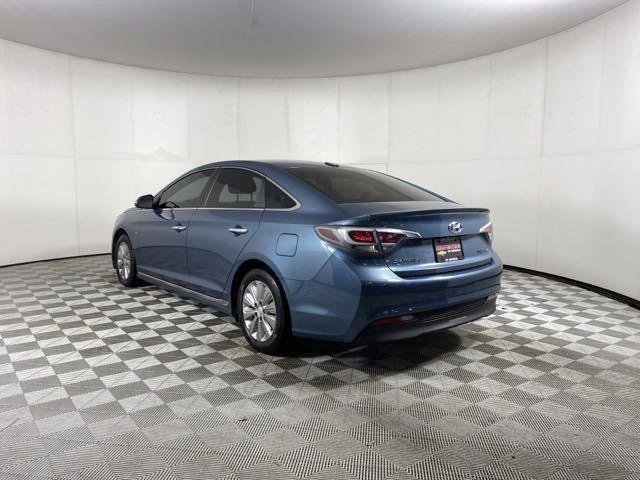 2016 Hyundai Sonata Hybrid Vehicle Photo in MEDINA, OH 44256-9001