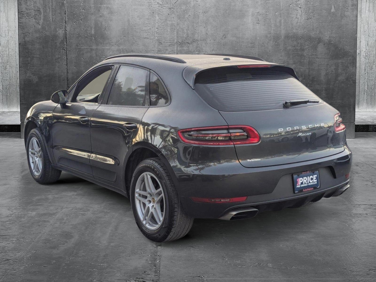 2018 Porsche Macan Vehicle Photo in Miami, FL 33169