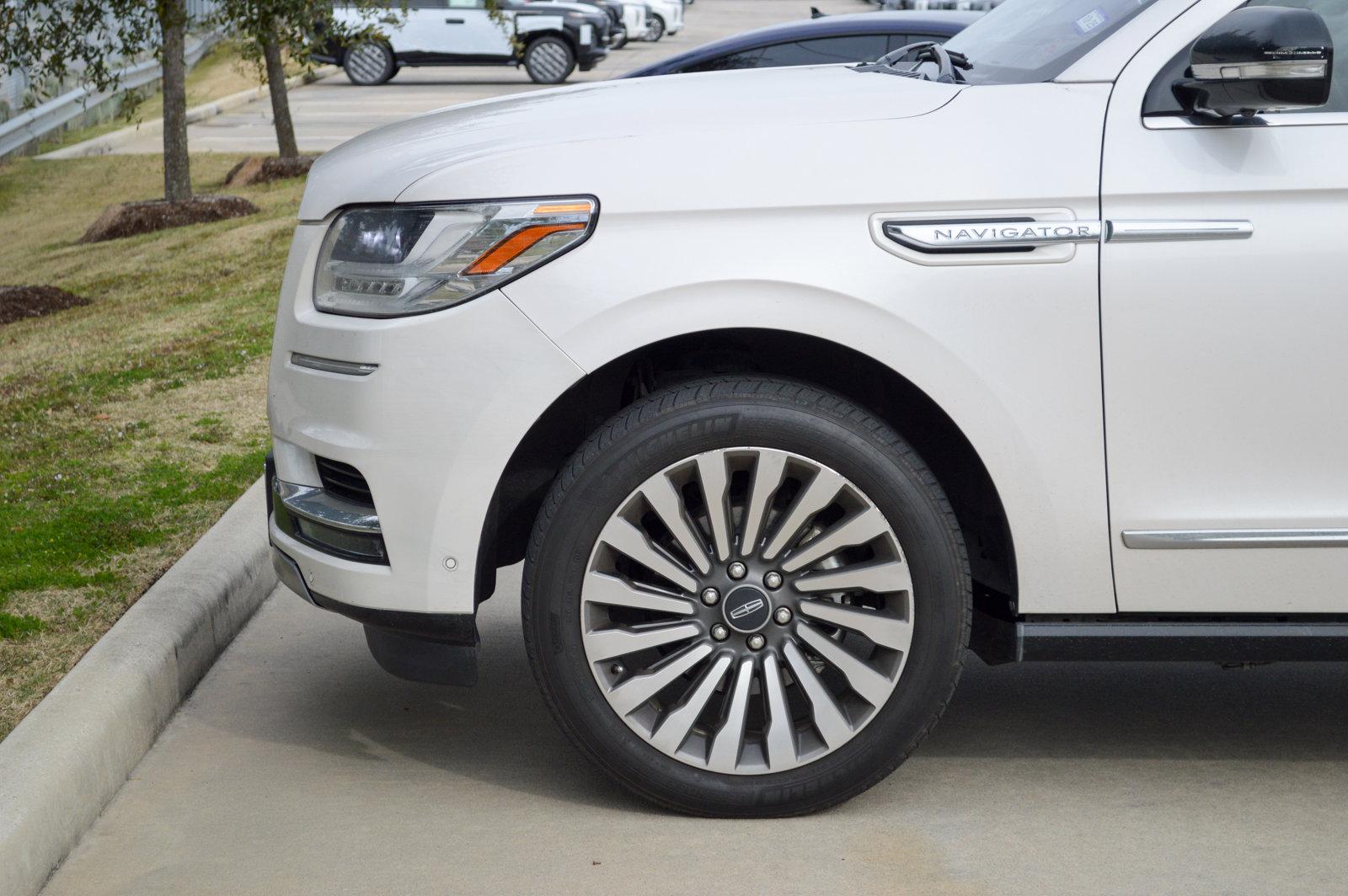 2019 Lincoln Navigator Vehicle Photo in Houston, TX 77090