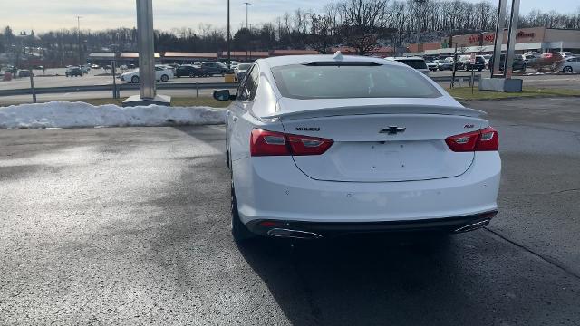 2022 Chevrolet Malibu Vehicle Photo in MOON TOWNSHIP, PA 15108-2571