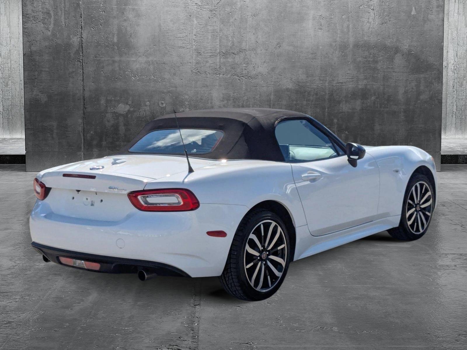 2020 FIAT 124 Spider Vehicle Photo in MIAMI, FL 33134-2699