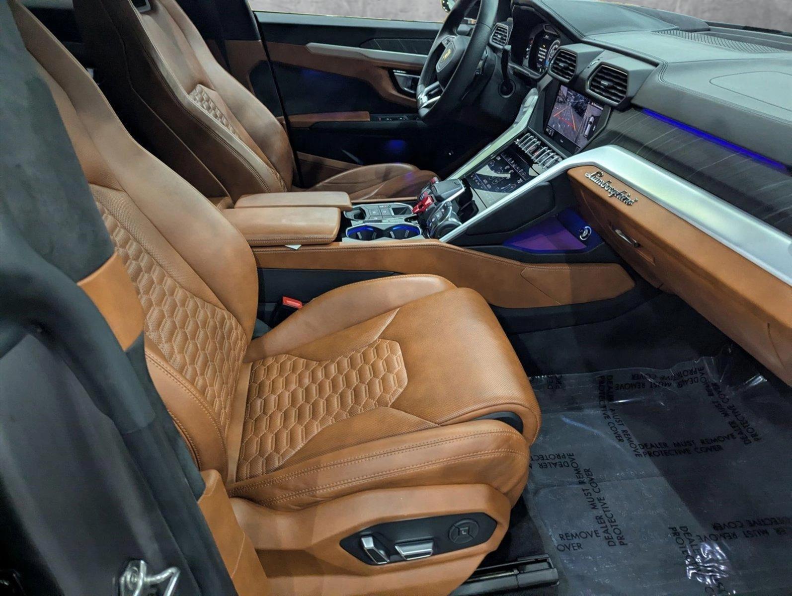 2019 Lamborghini Urus Vehicle Photo in Miami, FL 33169