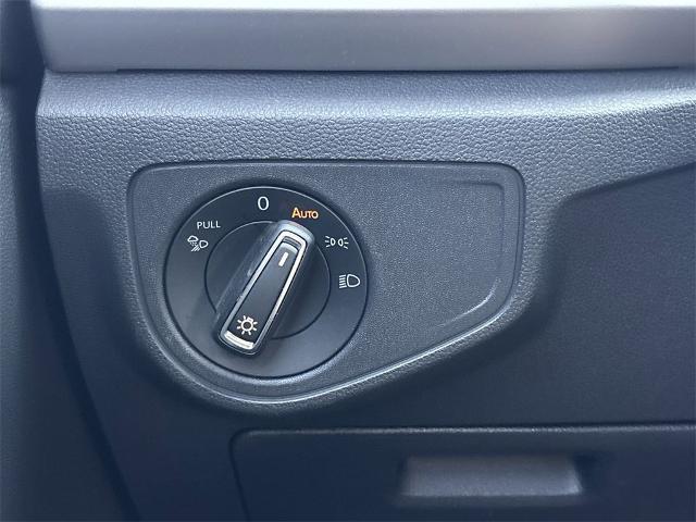 2021 Volkswagen Atlas Cross Sport Vehicle Photo in ALBERTVILLE, AL 35950-0246