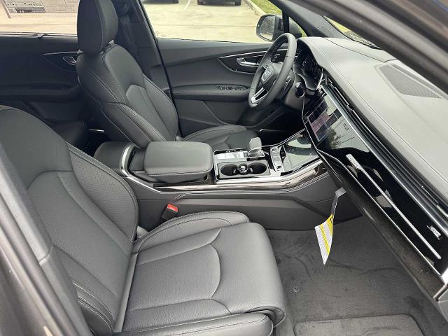 2025 Audi Q7 Vehicle Photo in HOUSTON, TX 77090