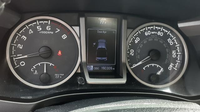 2018 Toyota Tacoma Vehicle Photo in ROXBORO, NC 27573-6143
