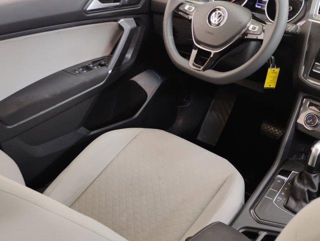 2020 Volkswagen Tiguan Vehicle Photo in PINEVILLE, NC 28134-8495