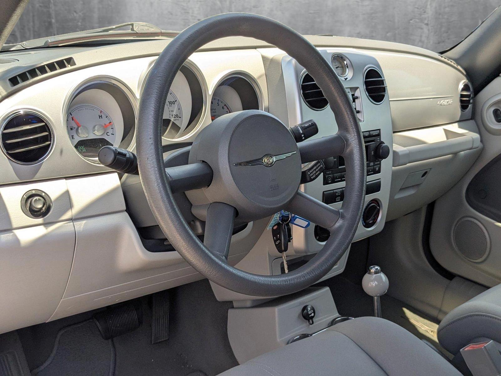 2007 Chrysler PT Cruiser Vehicle Photo in St. Petersburg, FL 33713
