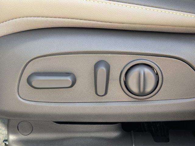 2025 Chevrolet Trax Vehicle Photo in BRUNSWICK, GA 31525-1881