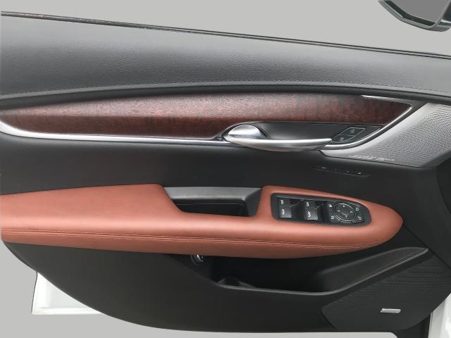 2023 Cadillac XT5 Vehicle Photo in GREEN BAY, WI 54303-3330