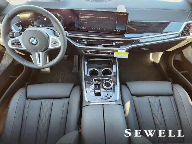 2025 BMW X7 M60i Vehicle Photo in PLANO, TX 75024