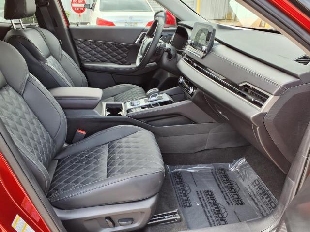 2024 Mitsubishi Outlander Vehicle Photo in Tampa, FL 33612