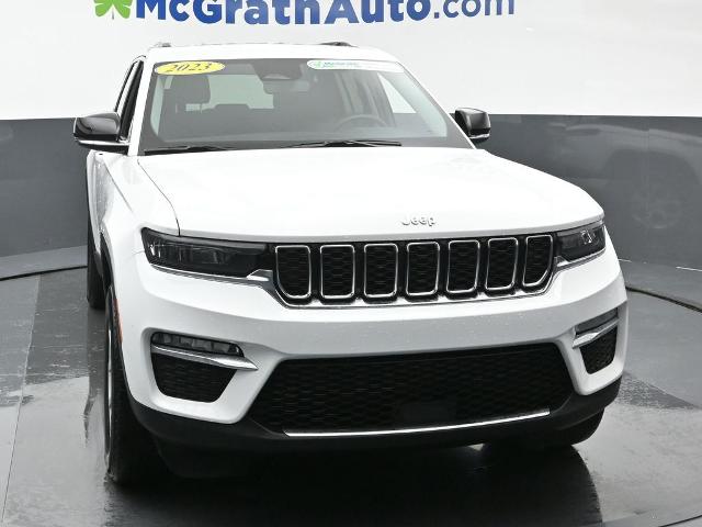 2023 Jeep Grand Cherokee Vehicle Photo in Cedar Rapids, IA 52402