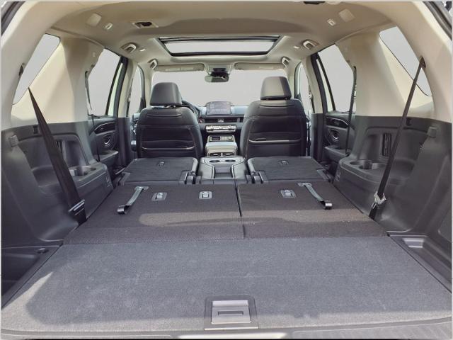 2025 Honda Pilot Vehicle Photo in Oshkosh, WI 54904