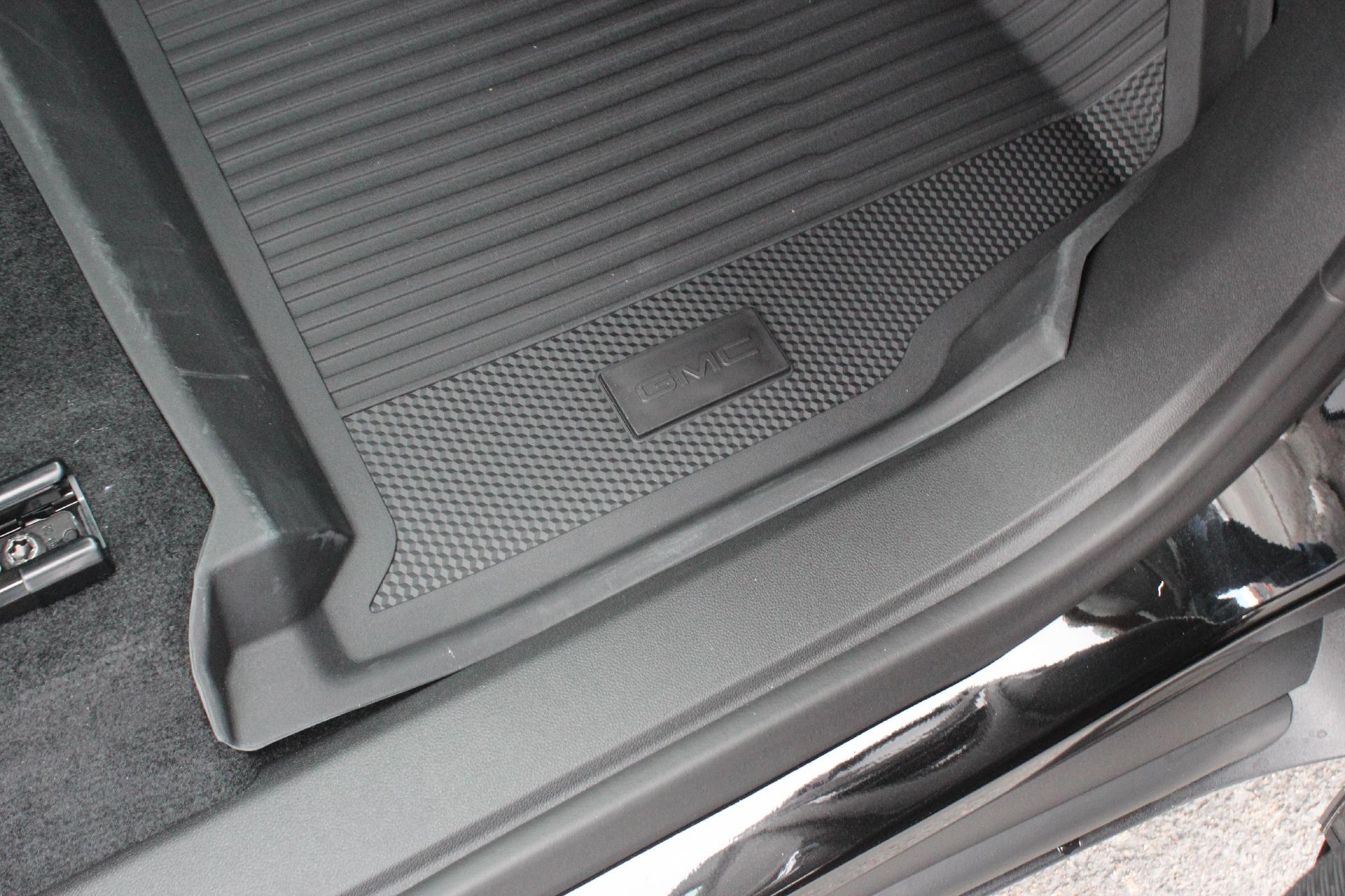 2025 GMC Acadia Vehicle Photo in AURORA, CO 80012-4011