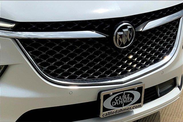 2024 Buick Enclave Vehicle Photo in TOPEKA, KS 66609-0000