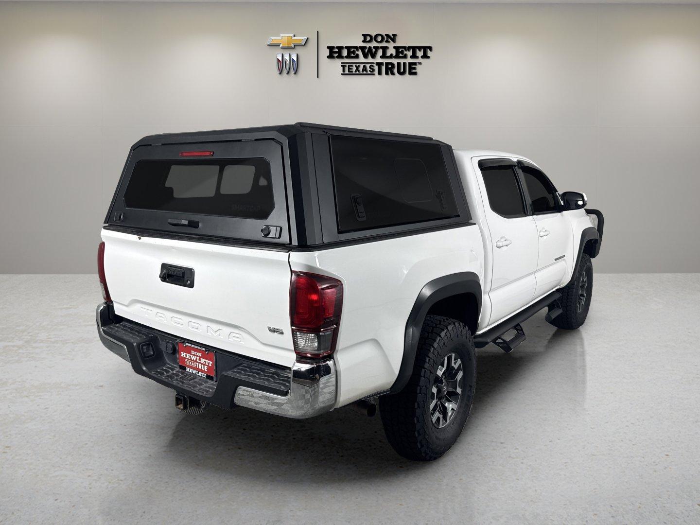 2018 Toyota Tacoma Vehicle Photo in GEORGETOWN, TX 78626-7508