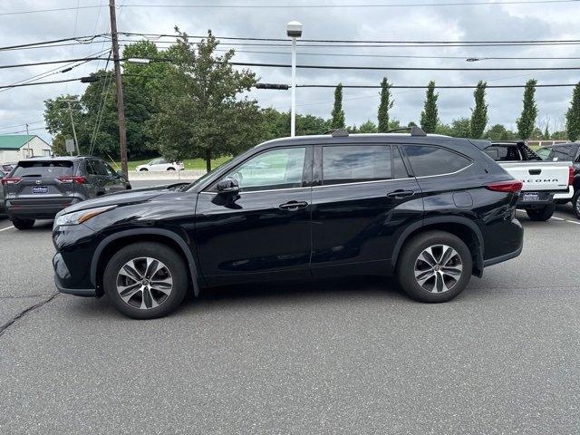 2022 Toyota Highlander Vehicle Photo in Flemington, NJ 08822