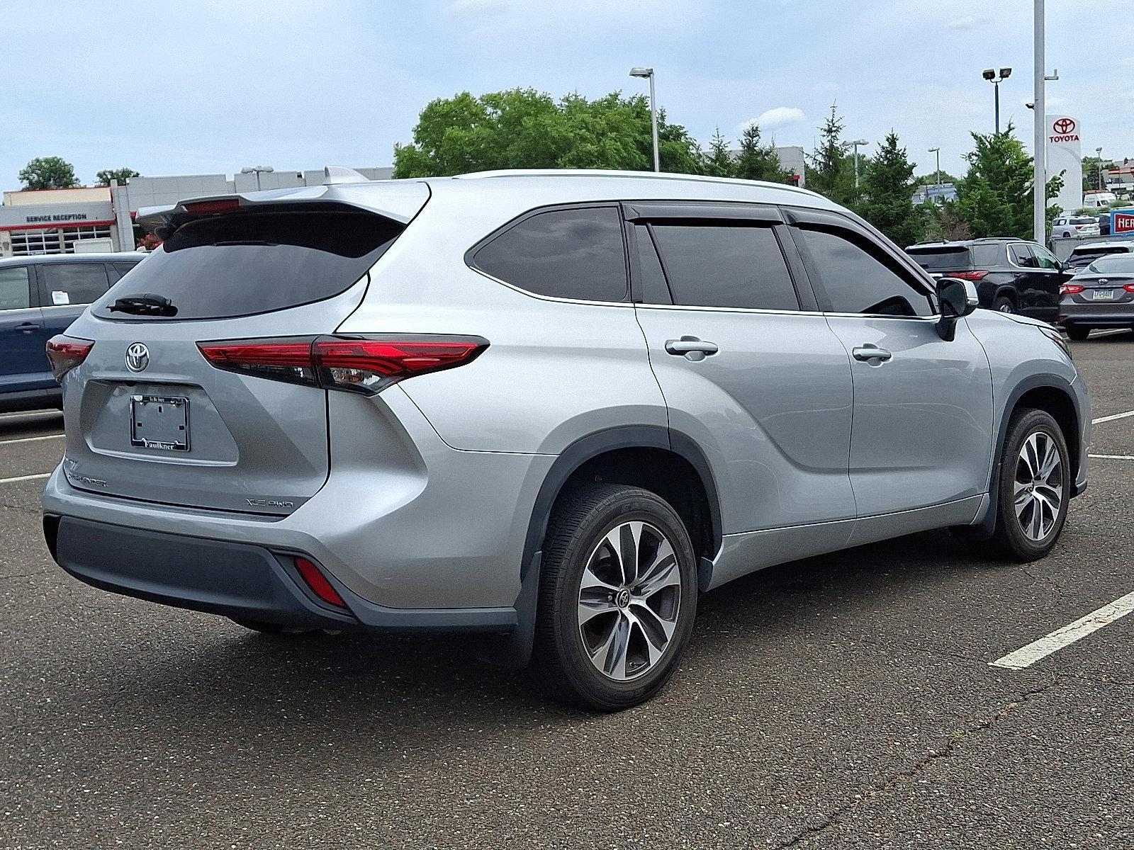 2021 Toyota Highlander Vehicle Photo in Trevose, PA 19053