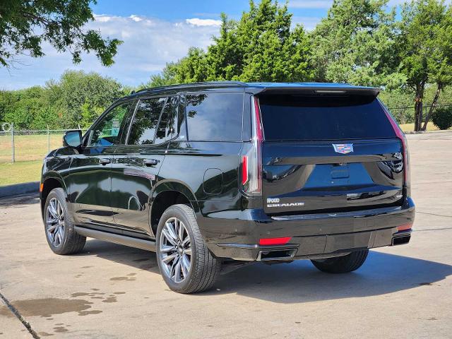 2022 Cadillac Escalade Vehicle Photo in DENTON, TX 76210-9321