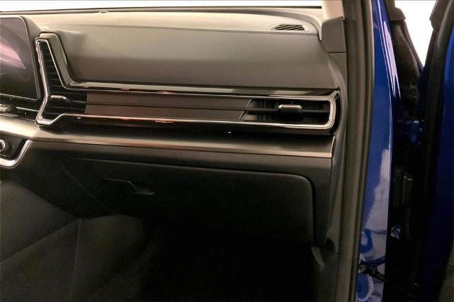 2024 Kia Sportage Vehicle Photo in Lees Summit, MO 64086