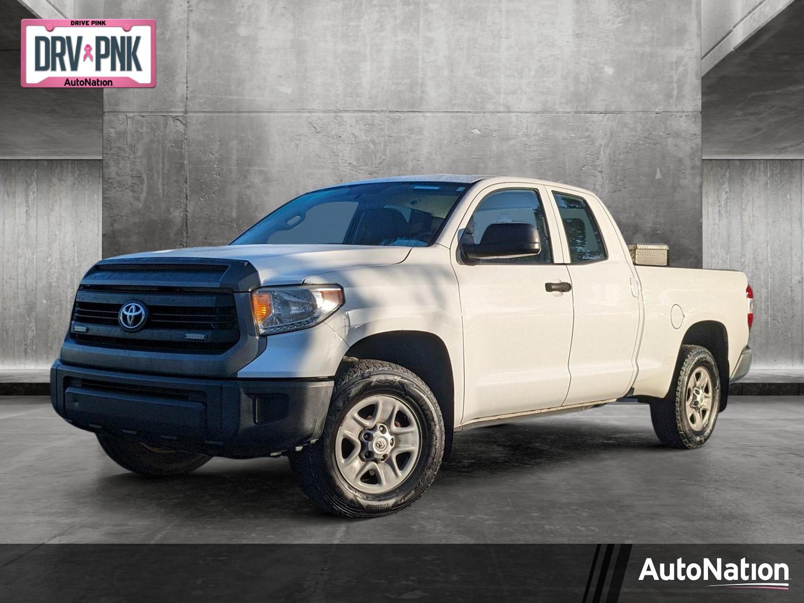 2017 Toyota Tundra 4WD Vehicle Photo in Sanford, FL 32771