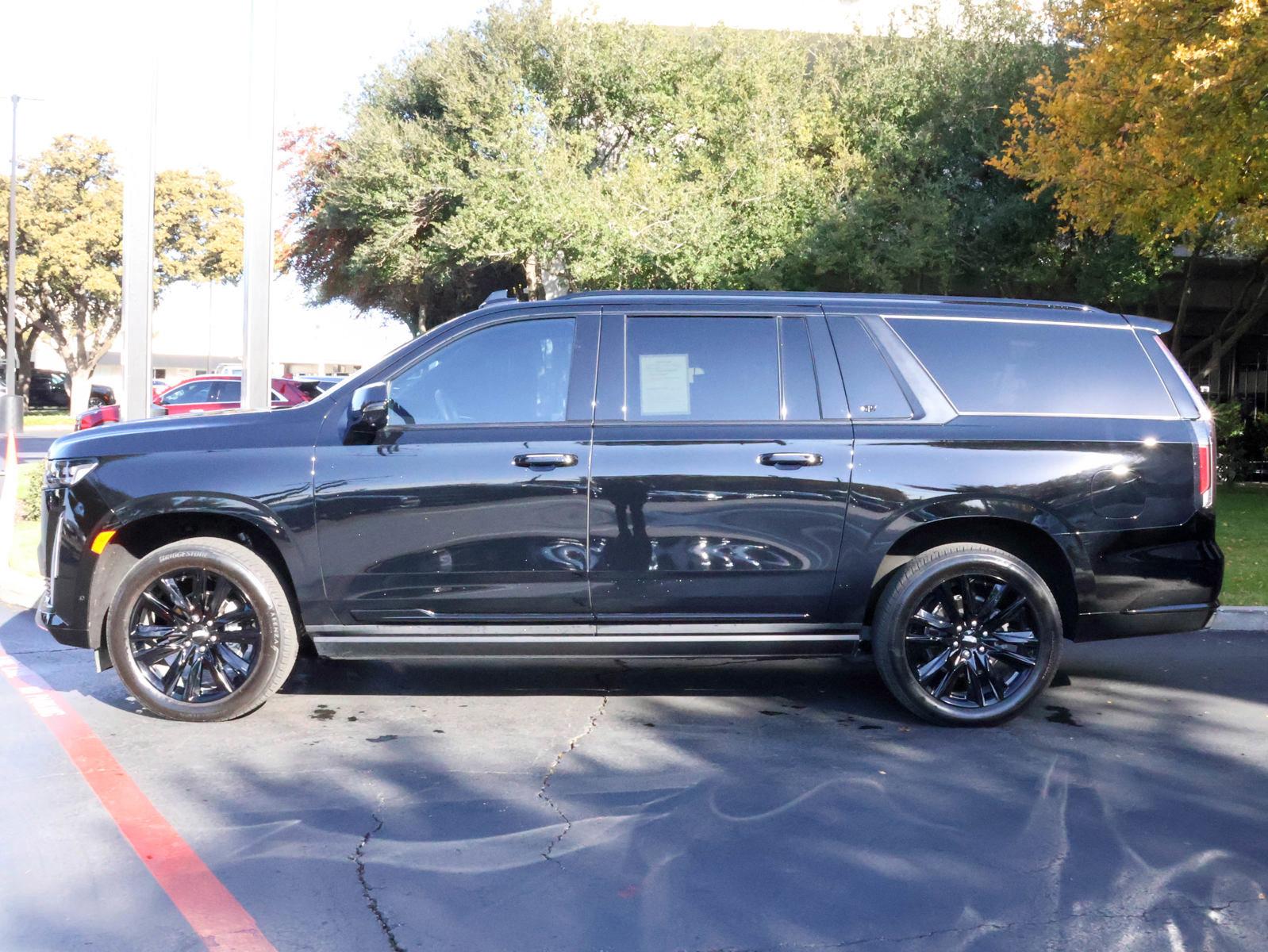 2024 Cadillac Escalade ESV Vehicle Photo in DALLAS, TX 75209-3095