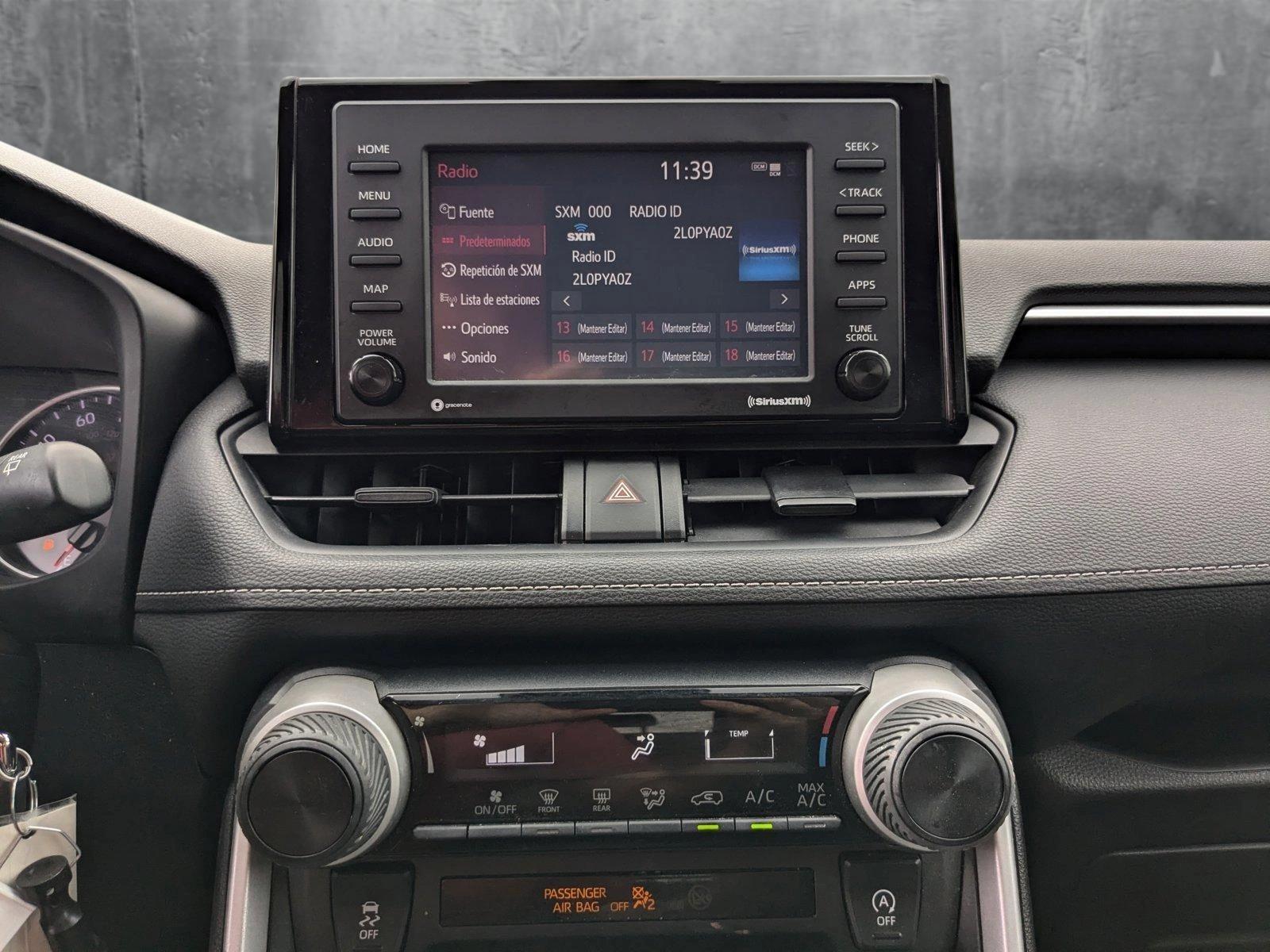 2020 Toyota RAV4 Vehicle Photo in Winter Park, FL 32792