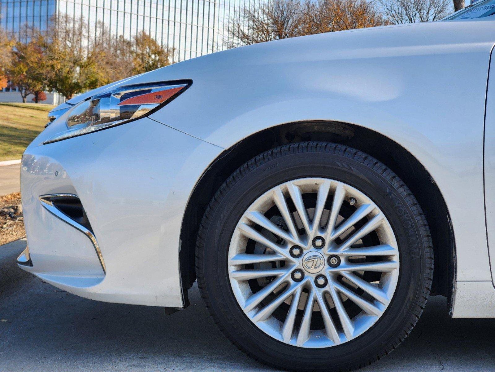 2017 Lexus ES 350 Vehicle Photo in PLANO, TX 75024