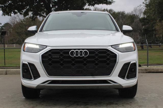 2024 Audi Q5 Vehicle Photo in HOUSTON, TX 77090