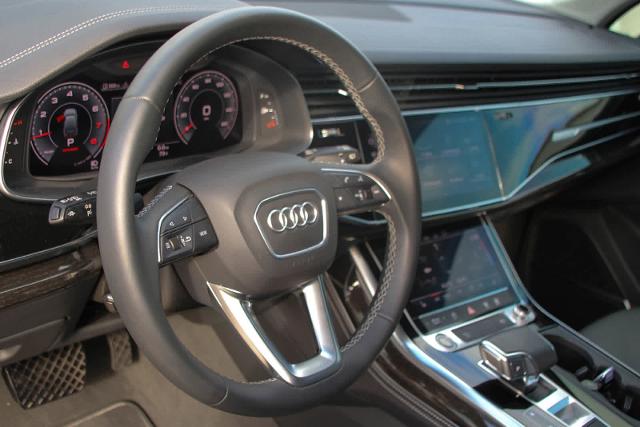 2025 Audi Q7 Vehicle Photo in SUGAR LAND, TX 77478