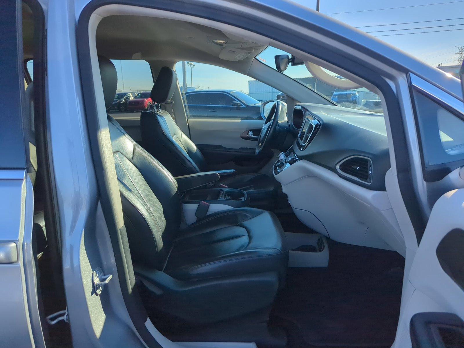 2018 Chrysler Pacifica Vehicle Photo in Memphis, TN 38128