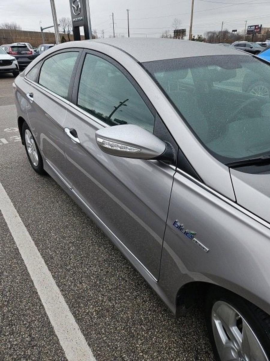 2012 Hyundai SONATA Vehicle Photo in Trevose, PA 19053