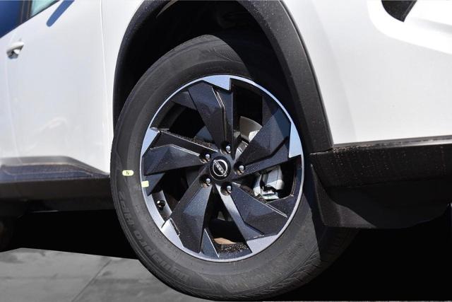2025 Nissan Rogue Vehicle Photo in Ballwin, MO 63011