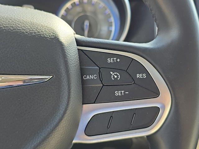 2017 Chrysler 300 Vehicle Photo in Pleasant Hills, PA 15236