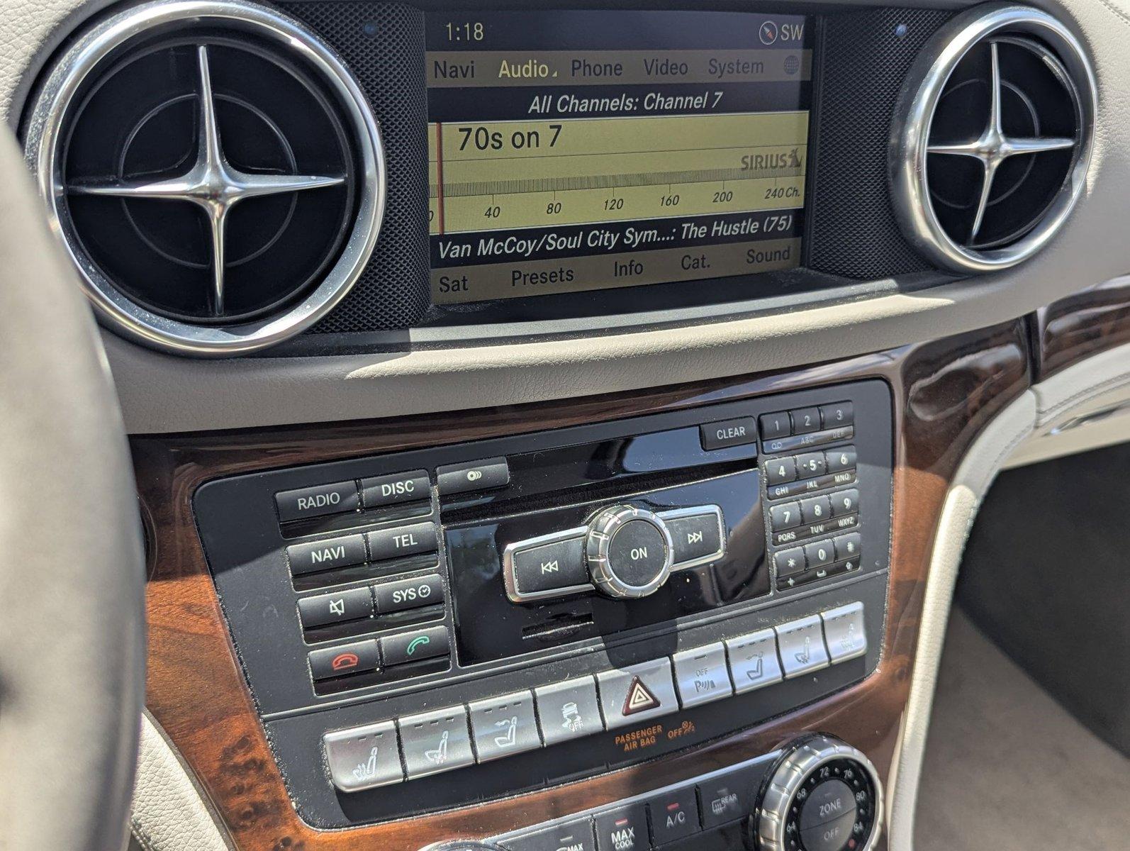 2013 Mercedes-Benz SL-Class Vehicle Photo in Delray Beach, FL 33444