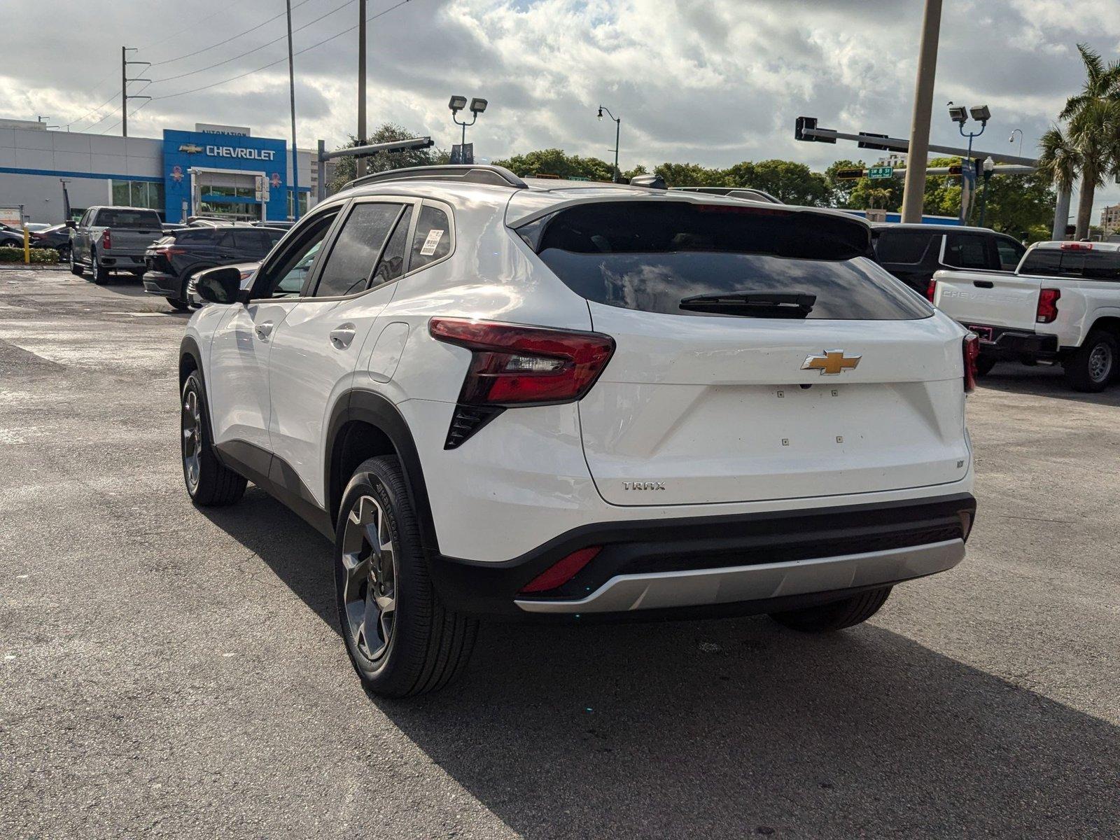 2025 Chevrolet Trax Vehicle Photo in MIAMI, FL 33134-2699