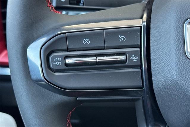 2025 GMC Canyon Vehicle Photo in ELK GROVE, CA 95757-8703
