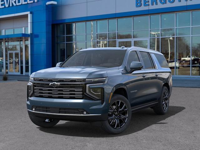 2025 Chevrolet Suburban Vehicle Photo in APPLETON, WI 54914-4656