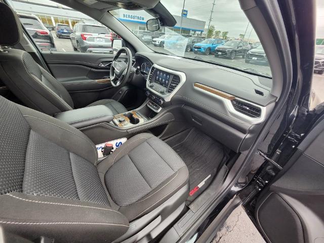 2023 GMC Acadia Vehicle Photo in GREEN BAY, WI 54304-5303