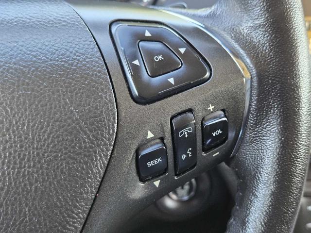 2017 Lincoln MKT Vehicle Photo in DENTON, TX 76210-9321