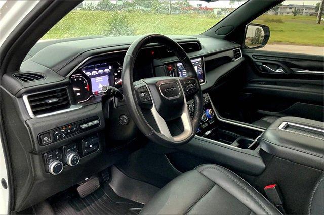 2021 GMC Yukon Vehicle Photo in TOPEKA, KS 66609-0000