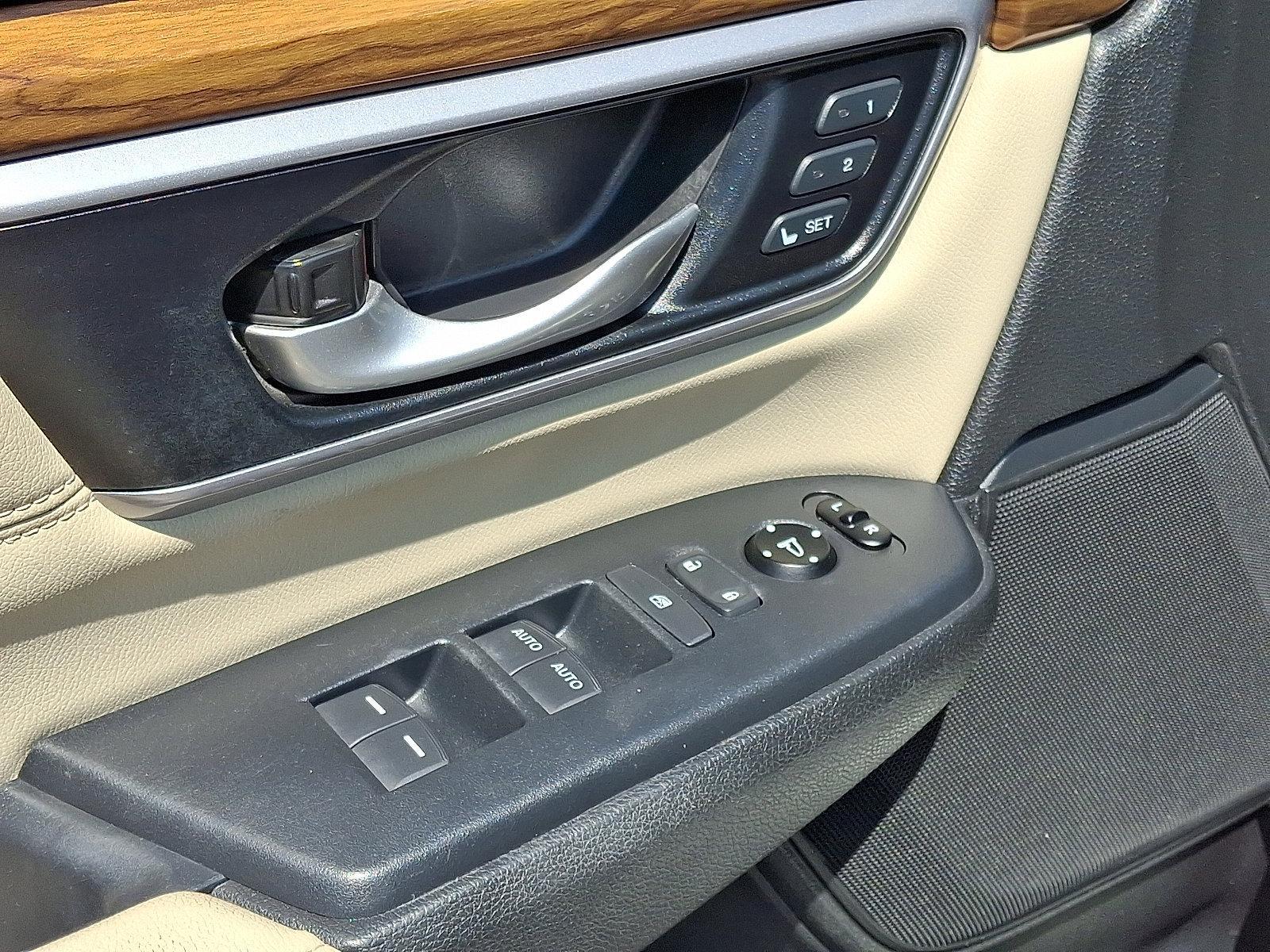 2017 Honda CR-V Vehicle Photo in BETHLEHEM, PA 18017-9401